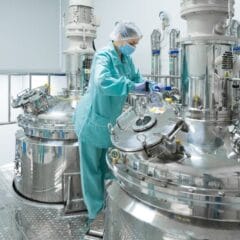 Perusahaan farmasi di Indonesia